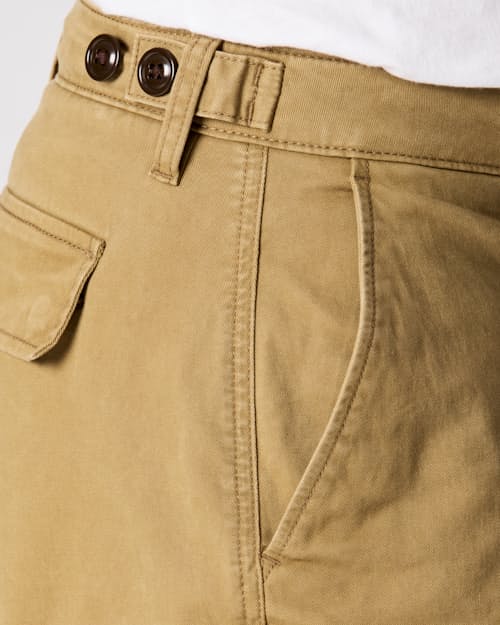 on model image of 365 Cargo Short - 9"
