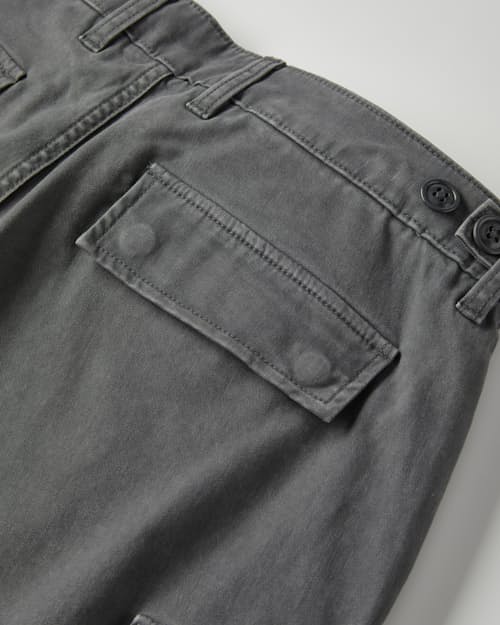 laydown detail image of 365 Cargo Short - 9"