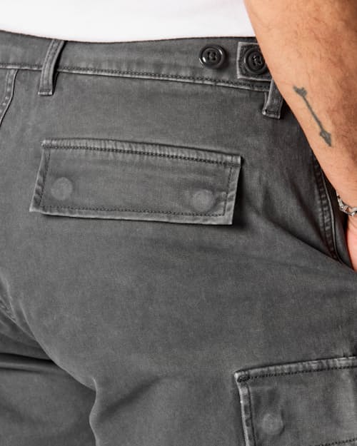 on model image of 365 Cargo Short - 9"