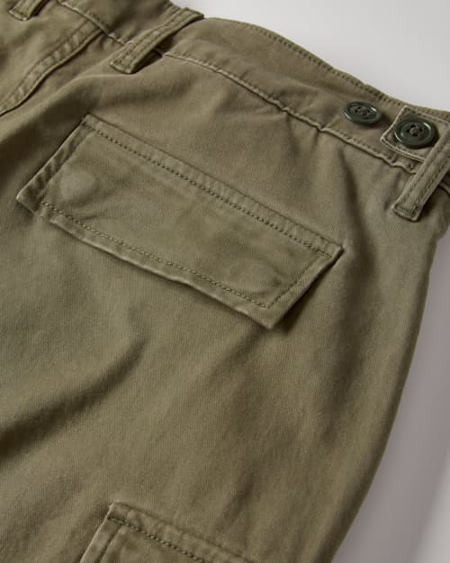 laydown detail image of 365 Cargo Short - 9"