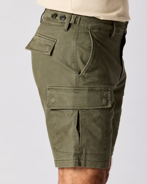 on model image of 365 Cargo Short - 9"