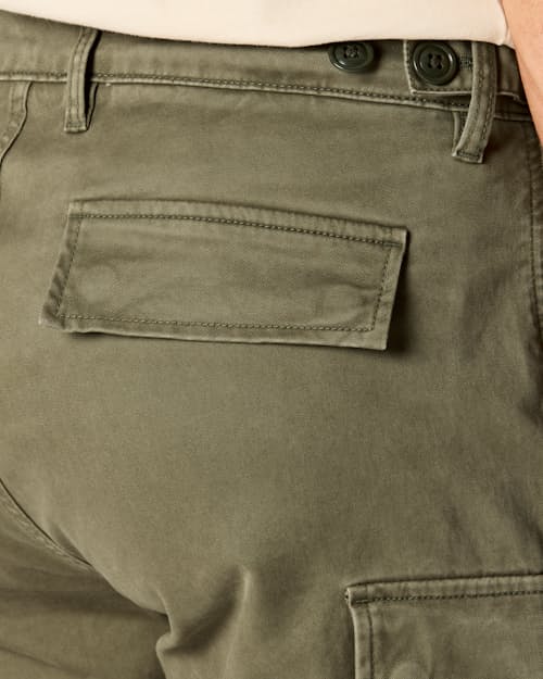 on model image of 365 Cargo Short - 9"