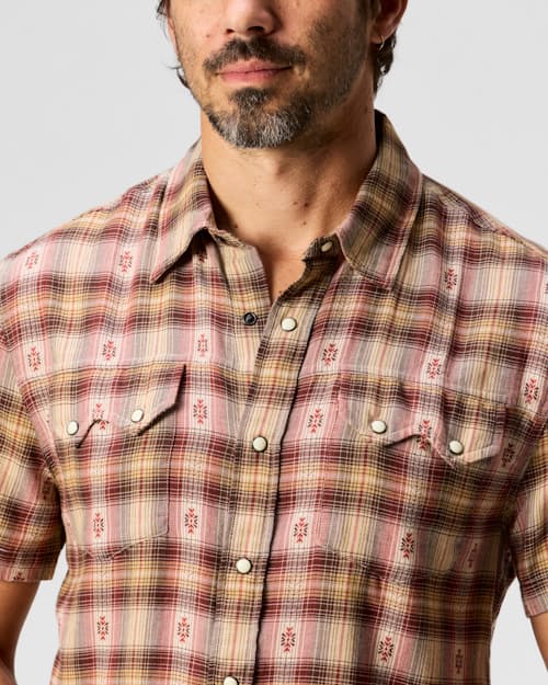 on model image of Short Sleeve Sawtooth Western Shirt