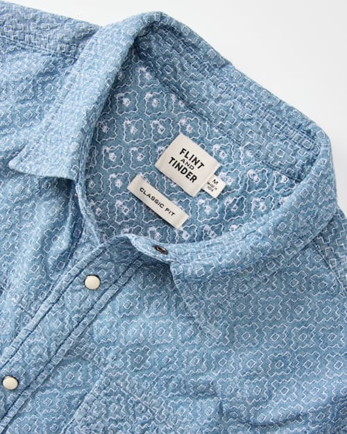 laydown detail image of Short Sleeve Sawtooth Western Shirt