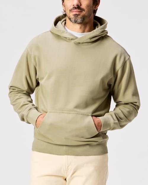 Tobias is 6'2", 175lbs, and wearing size M