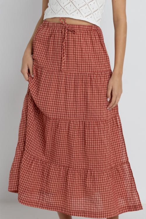 on model image of Women's Lola Check Tiered Maxi Skirt