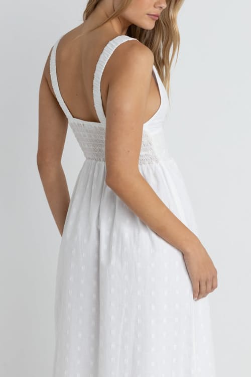 on model image of Women's Mirage Maxi Dress