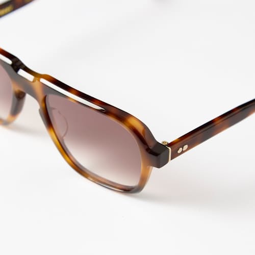 laydown detail image of Fraser Sunglasses