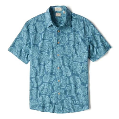 laydown image of Breeze Summer Shirt