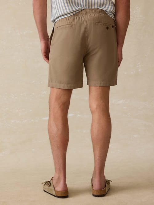 on model image of Essential Drawstring Short