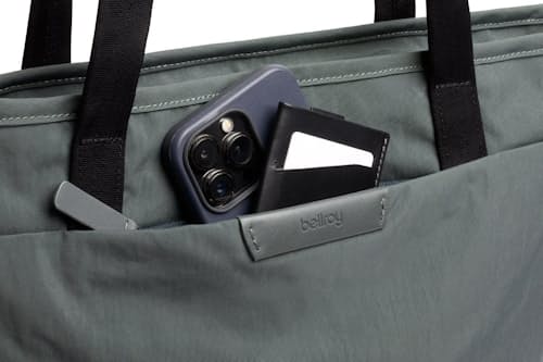 laydown detail image of Tokyo Tote Bag - 15L