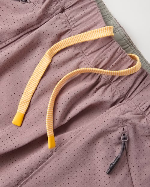 laydown detail image of Adventure Lined Short - 6"