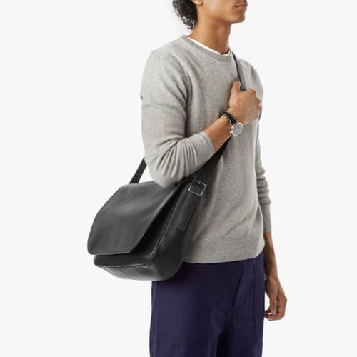 on model image of Runwell Messenger