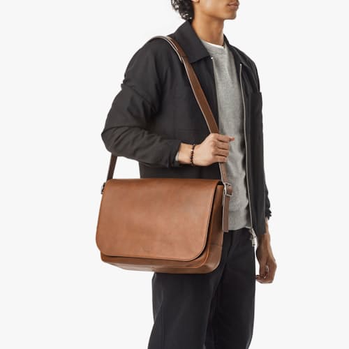 on model image of Runwell Messenger