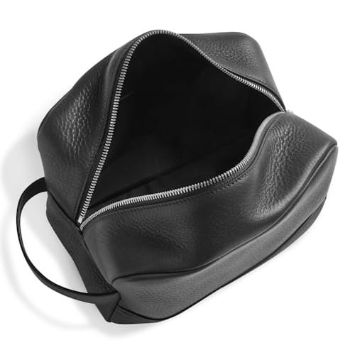 laydown image of Zip Travel Kit - Natural Grain
