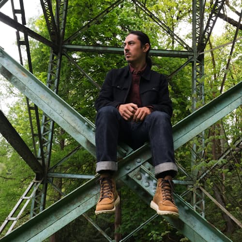 lifestyle image of Logger Moc 917 GTX