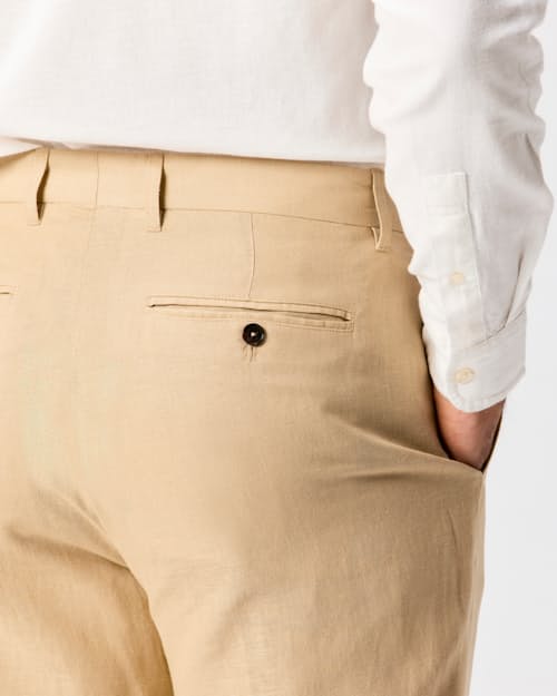 on model image of Linen Pleated Chino