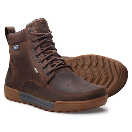 laydown image of Waterproof Boulder Summit Boot