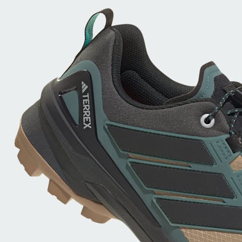 lifestyle image of Terrex Skychaser GTX Sneaker