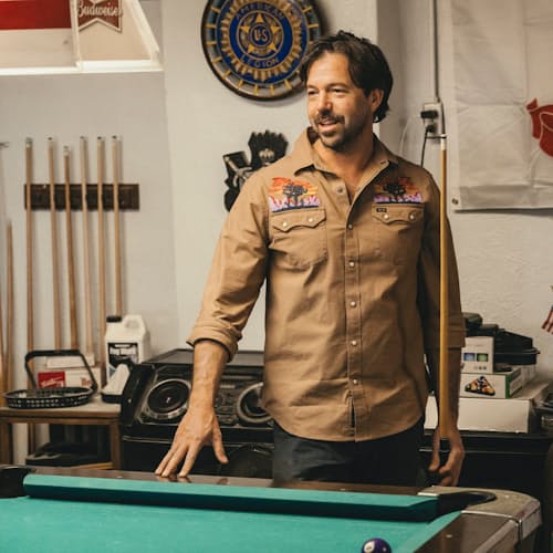 lifestyle image of Crosscut Deluxe Long Sleeve Snapshirt