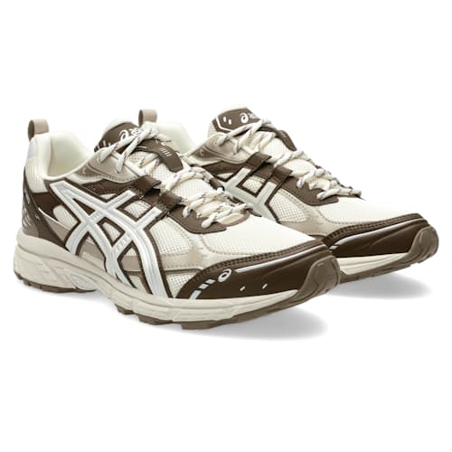 laydown image of Gel-Nunobiki Sneaker