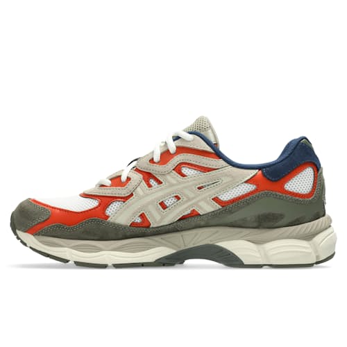 laydown image of Gel-NYC Sneaker
