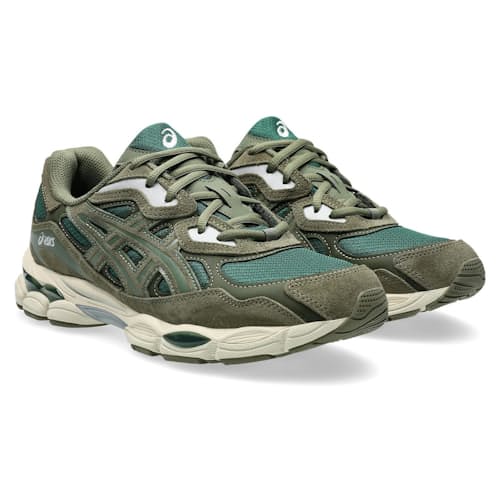 laydown image of Gel-NYC Sneaker