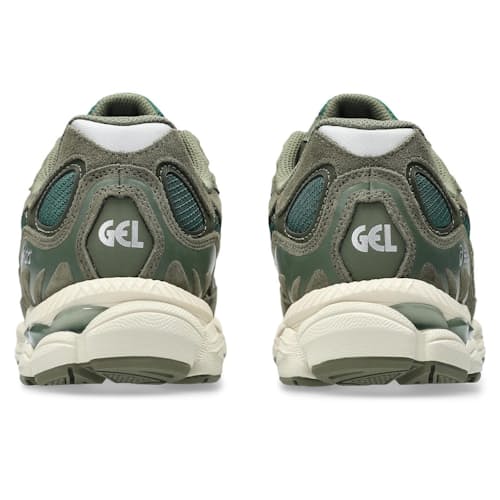 laydown image of Gel-NYC Sneaker