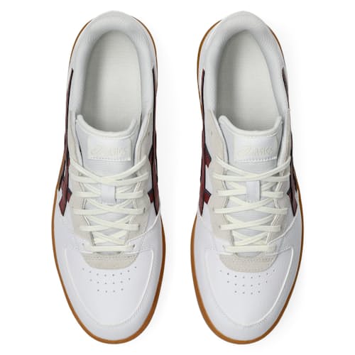 laydown image of Skyhand OG Sneaker