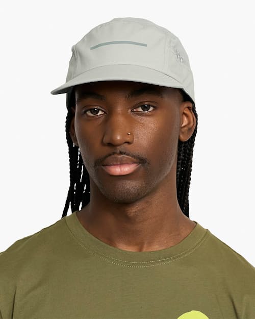 on model image of GOCap - Comp - Bars Hat