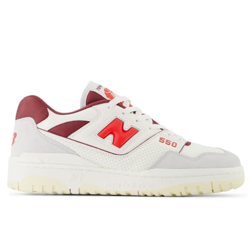 lifestyle image of 550 Sneaker