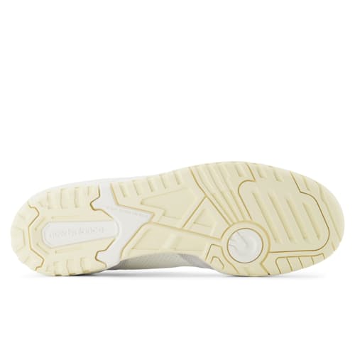 lifestyle image of 550 Sneaker