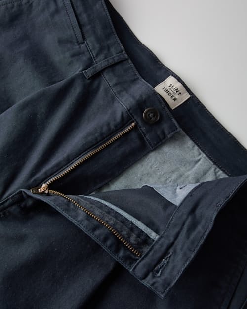 laydown detail image of 365 Pleated Chino Pant