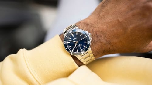 lifestyle image of Aquis Date Watch