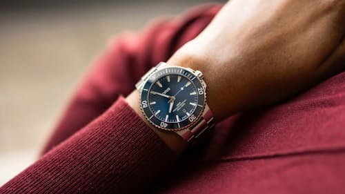 lifestyle image of Aquis Date Watch