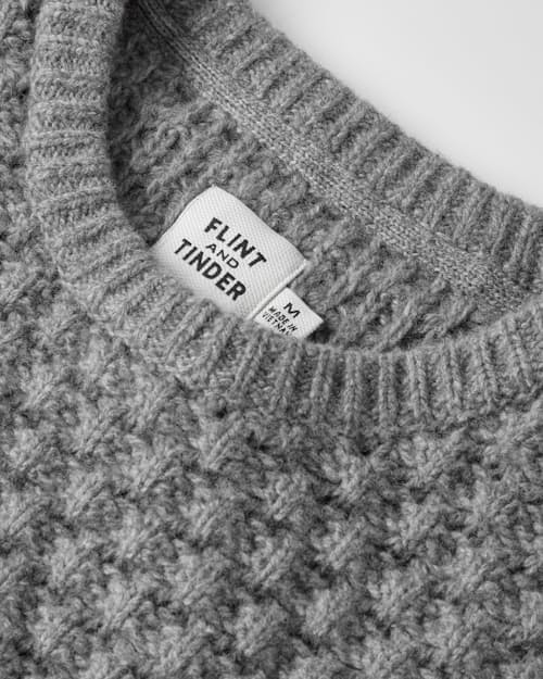 laydown detail image of Fisherman Crewneck Sweater [Bobble Stitch]