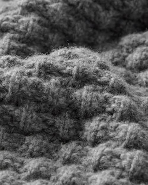 laydown detail image of Fisherman Crewneck Sweater [Bobble Stitch]