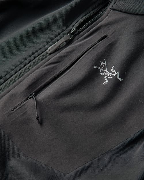 laydown detail image of Delta Half Zip