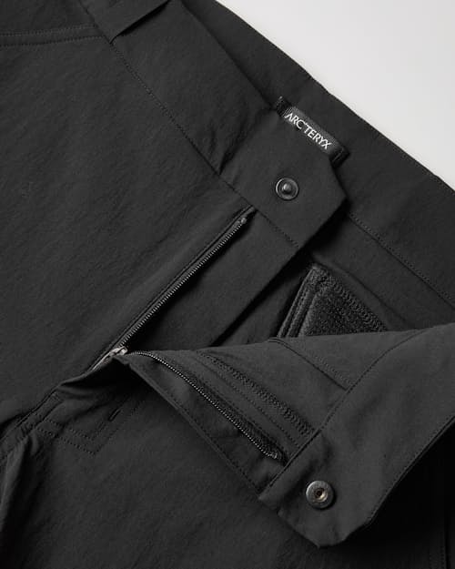 laydown detail image of Cronin Pant