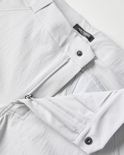 laydown detail image of Cronin Pant