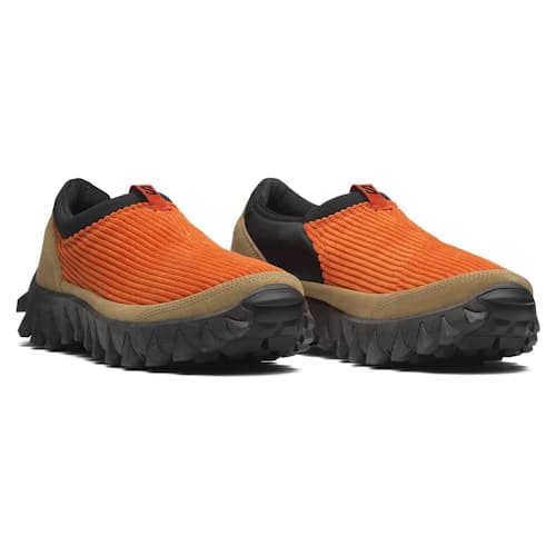 laydown image of Corduroy Snowclog