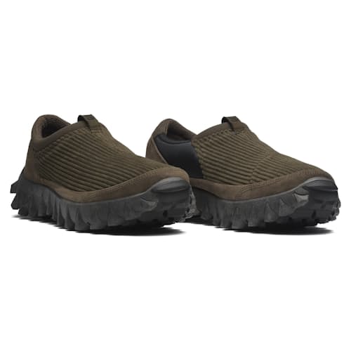 laydown image of Corduroy Snowclog