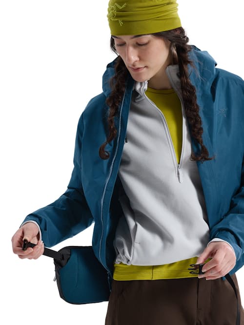 on model image of Mantis 1 Waist Pack