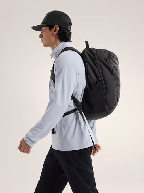 on model image of Mantis 26 Backpack