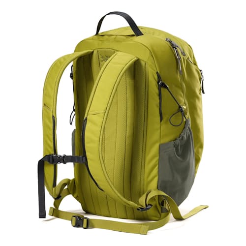 laydown image of Mantis 26 Backpack