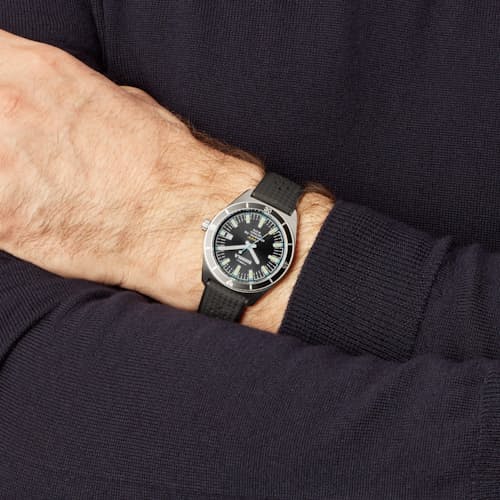 on model image of Duck 3HD 40mm Watch
