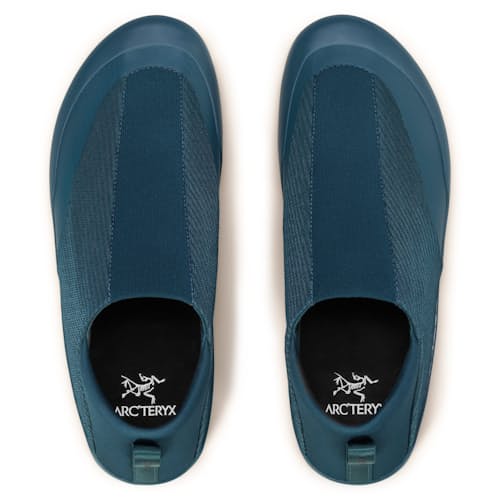 laydown image of Kragg Slip On