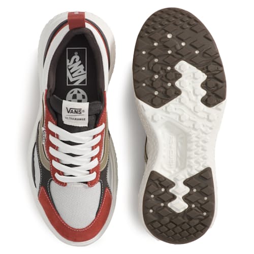 laydown image of MTE Ultrarange NEO VR3 Sneaker