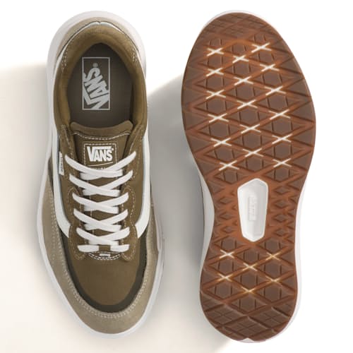 laydown image of MTE Ultrarange 2.0 SE Sneaker