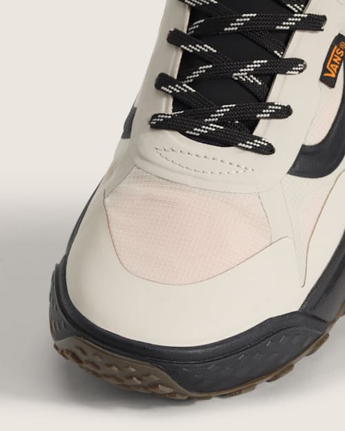 laydown detail image of MTE Crosspath Sneaker